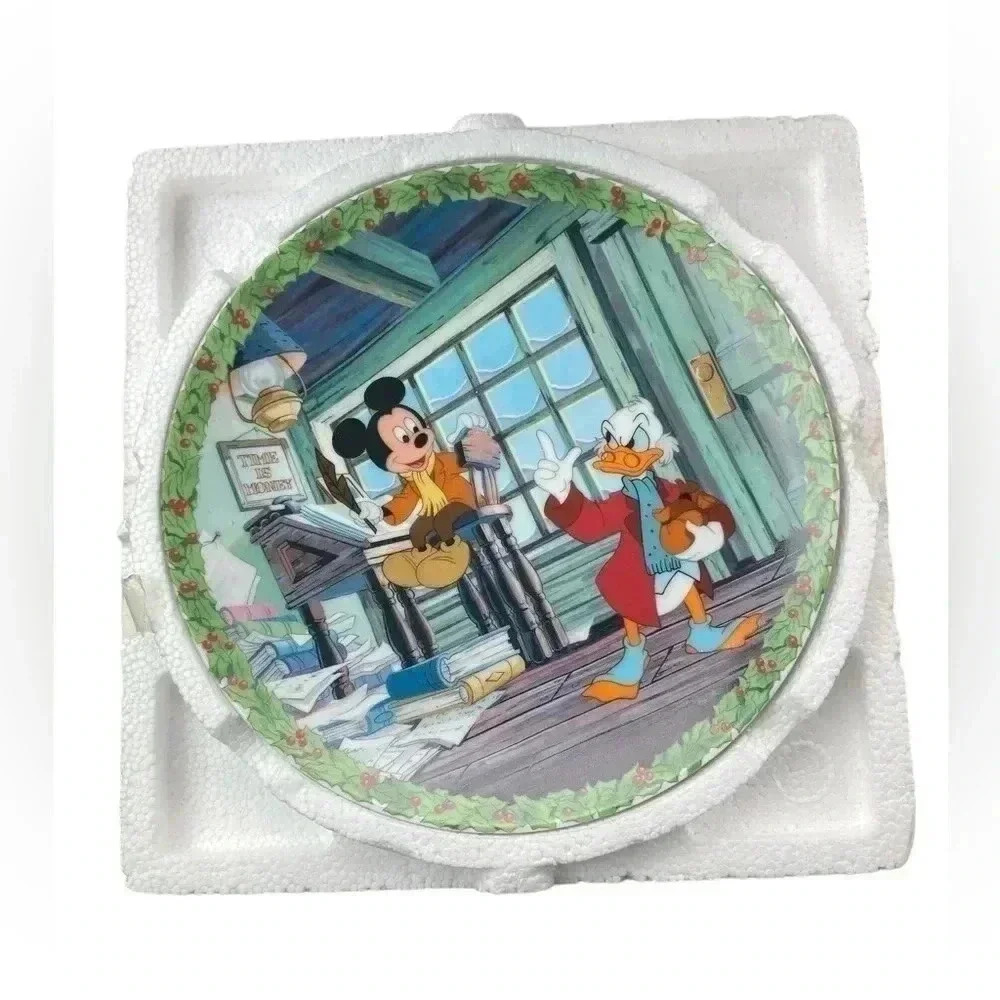 Knowles Walt Disney BAH HUMBUG! Mickey's‎ Christmas Carol Collector Plate
